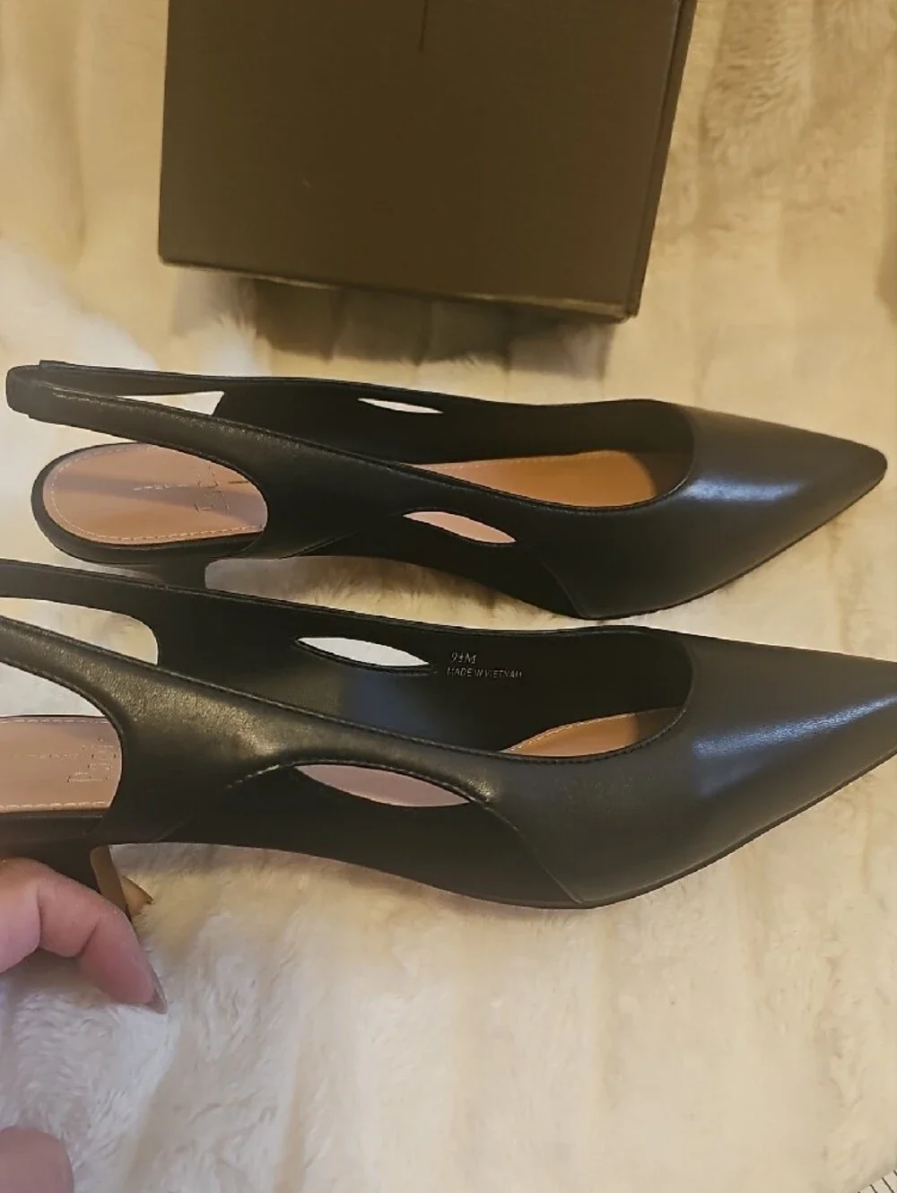 Paolo Black Pointed Slingback Kitten Heels